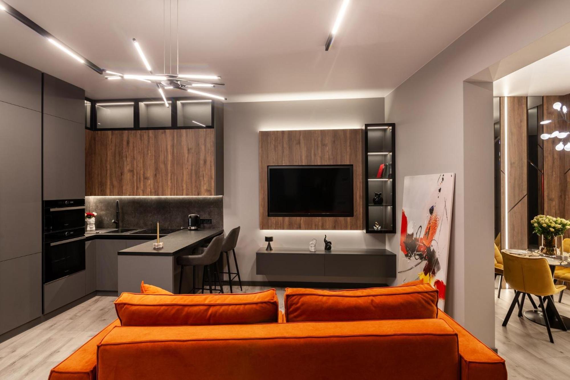 Royal Vip Jacuzzi Apart Лвив Екстериор снимка